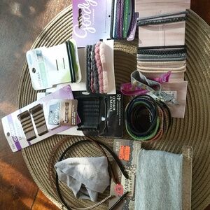 Lot: hair accessories NEW & EUC